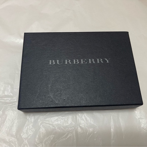 Burberry Wallet - Picture 2 of 9